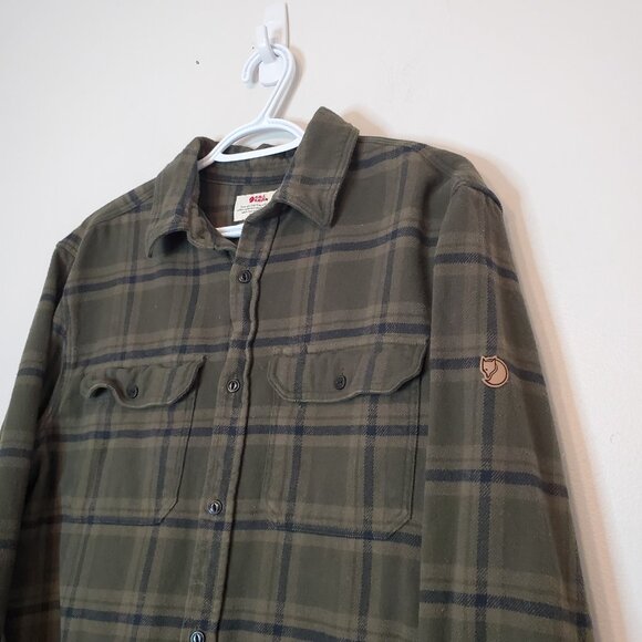 NOT FOR SALE Poshmark will Restrict Sellers Accounts If We Delete Too Many Items - Picture 2 of 5